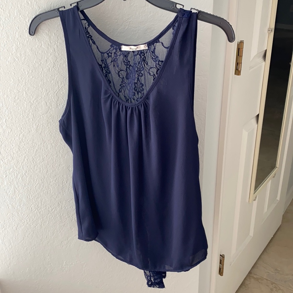 Cute blue blouse from papaya.